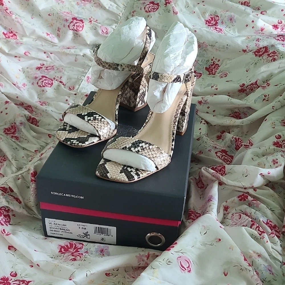 Vince Camuto Women's Snakeskin Block Heel Sandals NWB